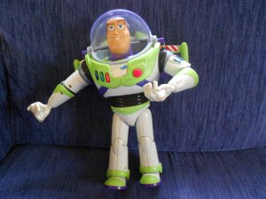 buzz-lightyear-717315_1920